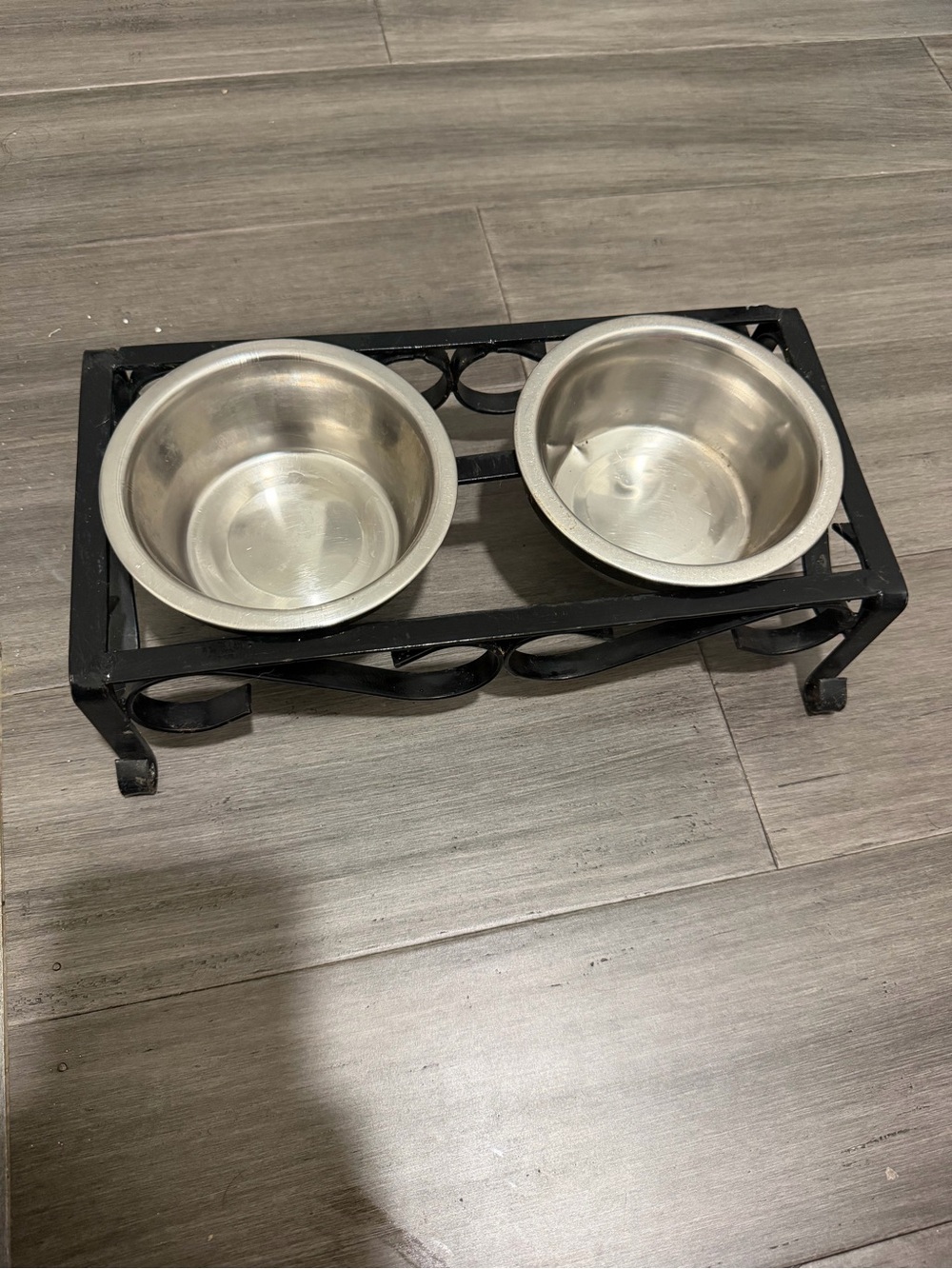 Unbranded Black Metal Elevated Double Pet Bowl with Stainless Steel Inserts